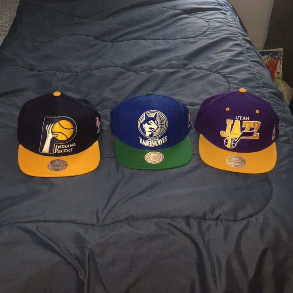 3 NBA Snapbacks